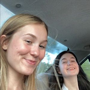 Meet your Posher, Abby